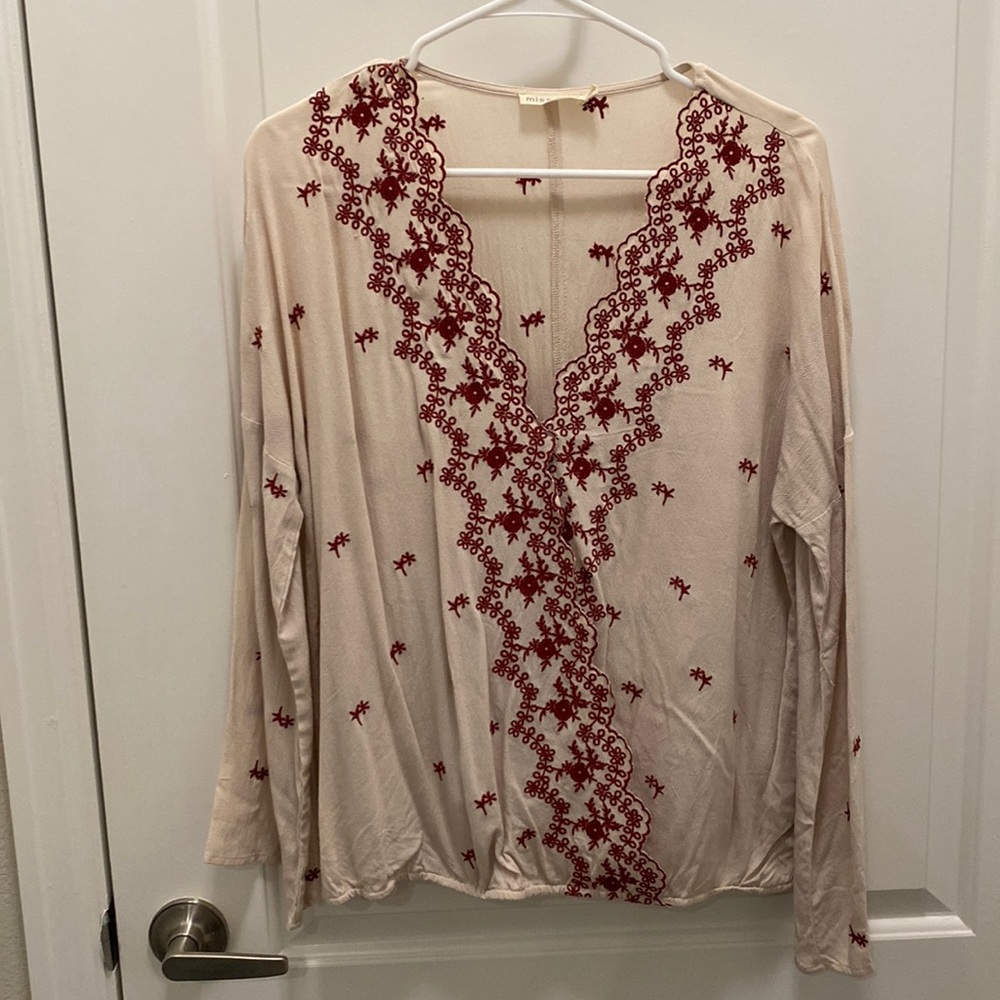 Women’s blouse